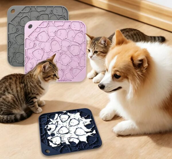 Silicone Pet Lick Mat, Slow Feeder & Anxiety Relief Mat for Dogs and Cats